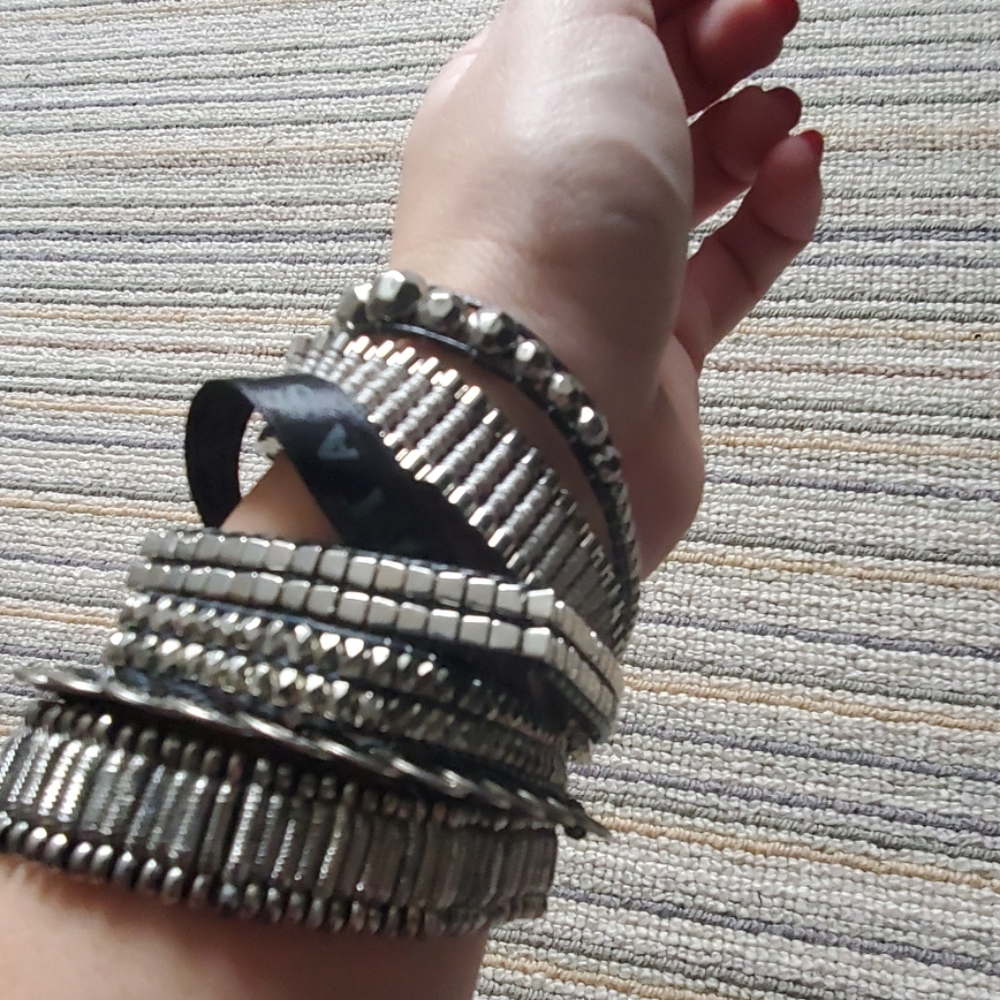 Bracelet - Picture 2 of 4